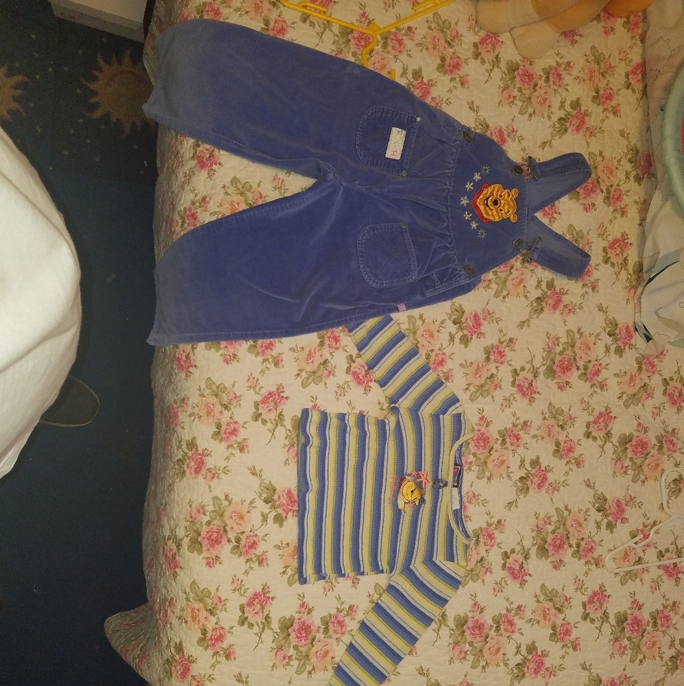 Disney pooh overalls w/ matching shirt
